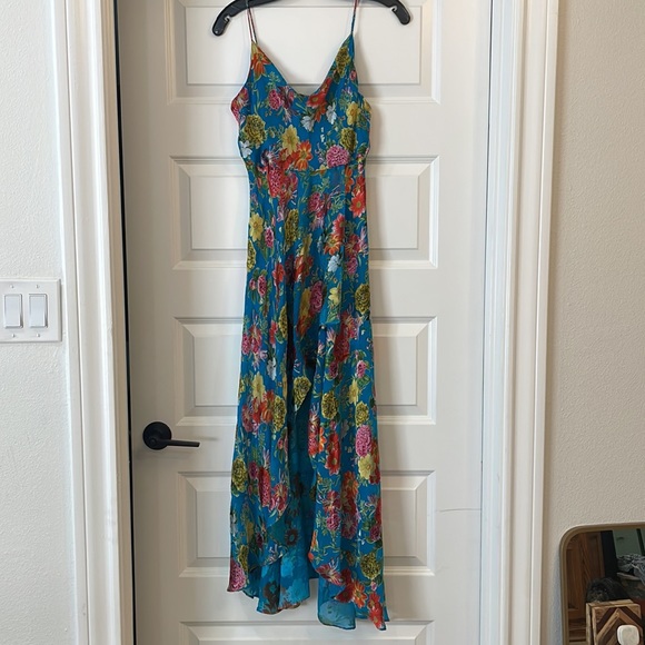 Alice + Olivia Christina Floral Hi-Lo Dress - Picture 4 of 13